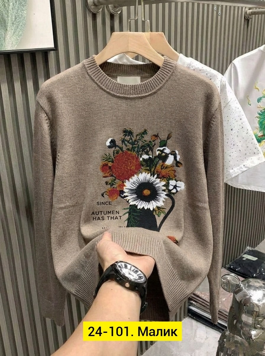 женская кофта,свитер,женский свитер,джемпер с розами,свитер кофта