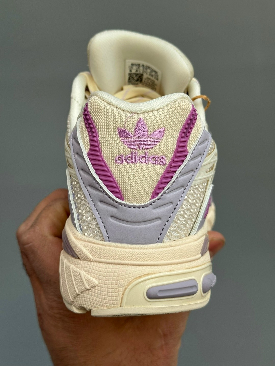 кроссовки женские adidas,кроссовки adidas,кроссовки adidas original,кроссовки женские,кроссовки adidas response cl