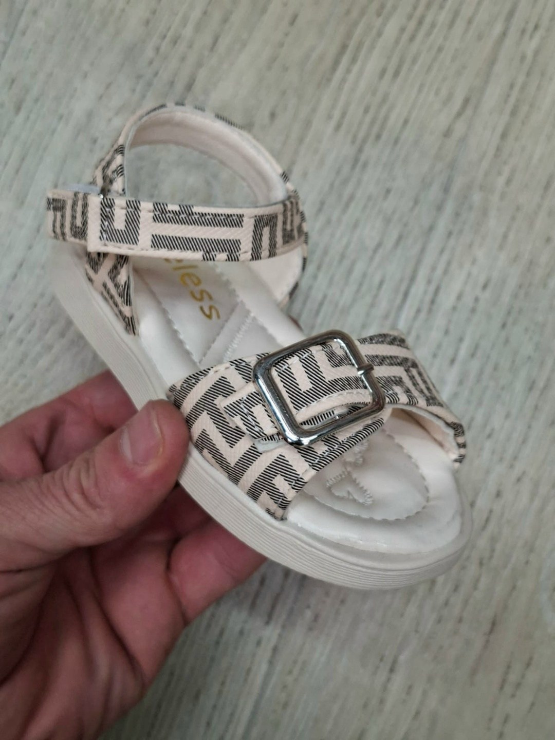сандалии,детские сандалии,,сандали босоножки,босоножки для девочек