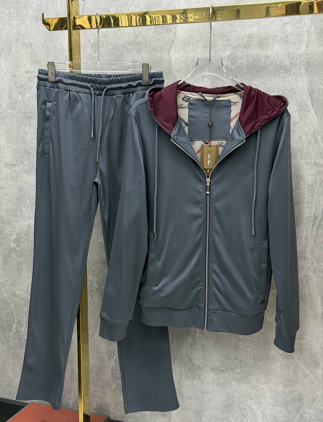 спортивный костюм brunello cucinelli,спортивный костюм loro piana,спортивный костюм мужской loro piana,костюм brunello cucinelli,костюм спортивный kiton