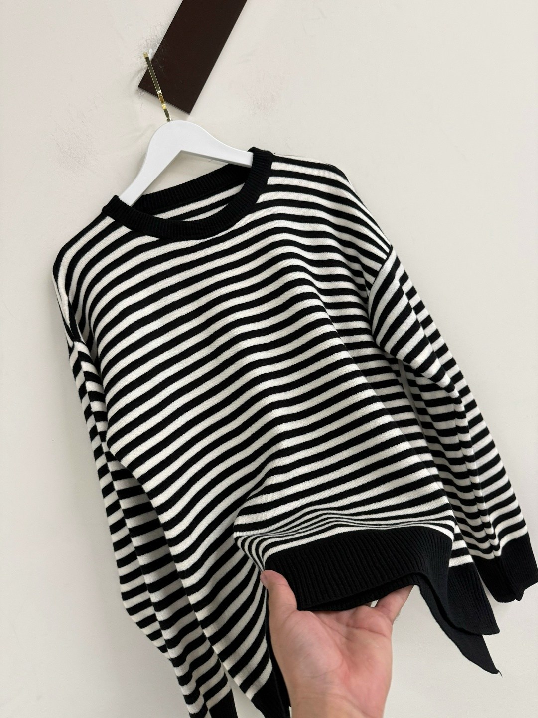 свитер оверсайз в полоску,свитер в полоску,кофта женская,свитер в полоску женский,полосатый свитер