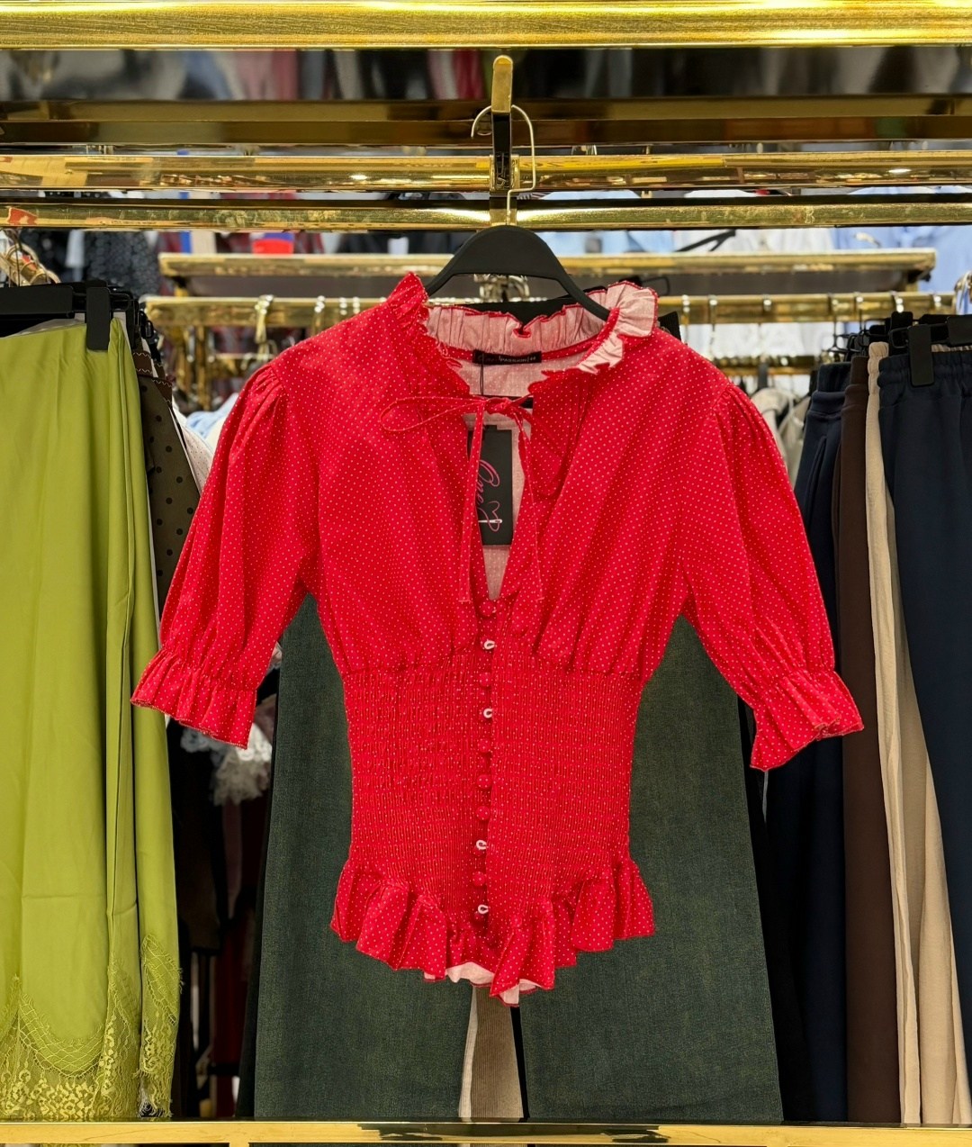 блузка с оборками,повседневная блузка,модная блузка,женская блузка,женская элегантная блузка