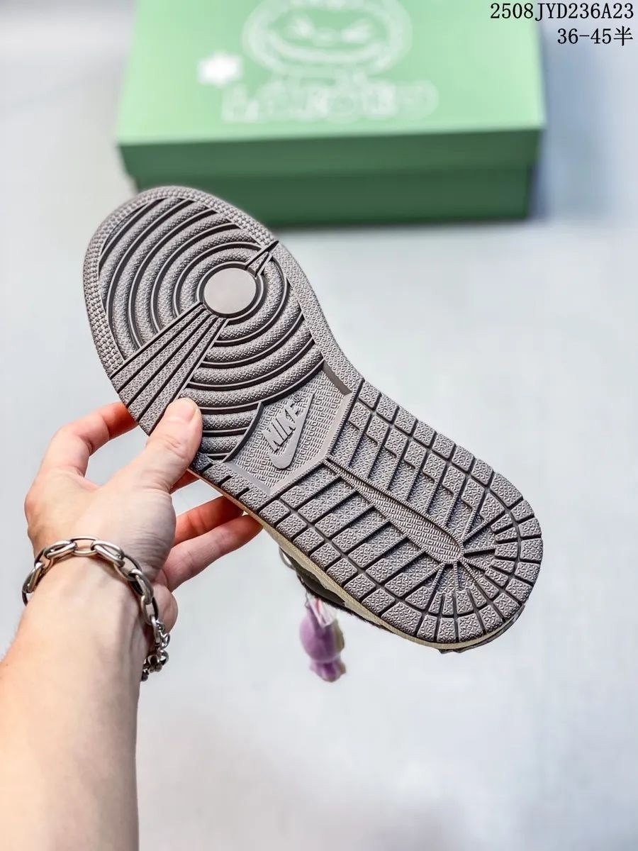 кроссовки,кроссовки мужские женские,кроссовка мужской,повседневная ,кроссовки nike air jordan 1 low voodoo