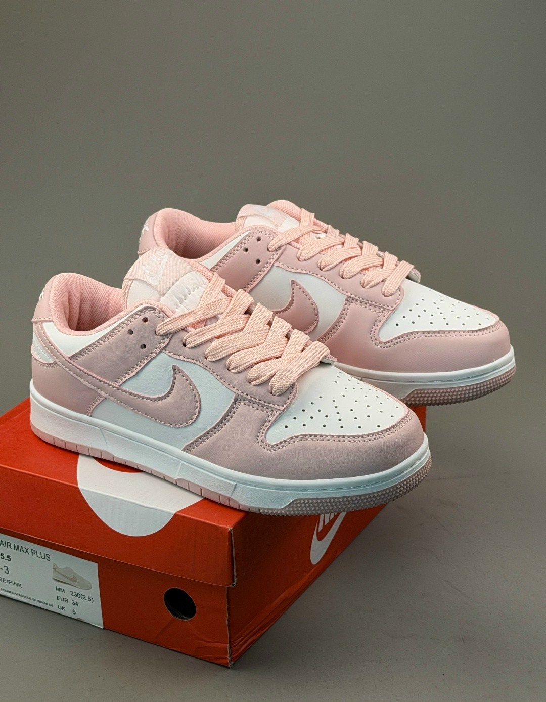 кроссовки nike sb dunk low цвет розовый,розовые данки найк,nike dunk low pink pigeon,кроссовки розовые,кроссовки