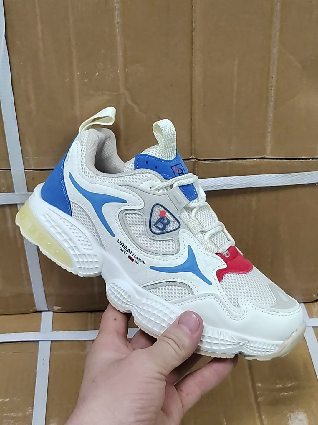 кроссовки женскиe,кроссовки,женские массивные кроссовки,кроссовки для женщин,кроссовка