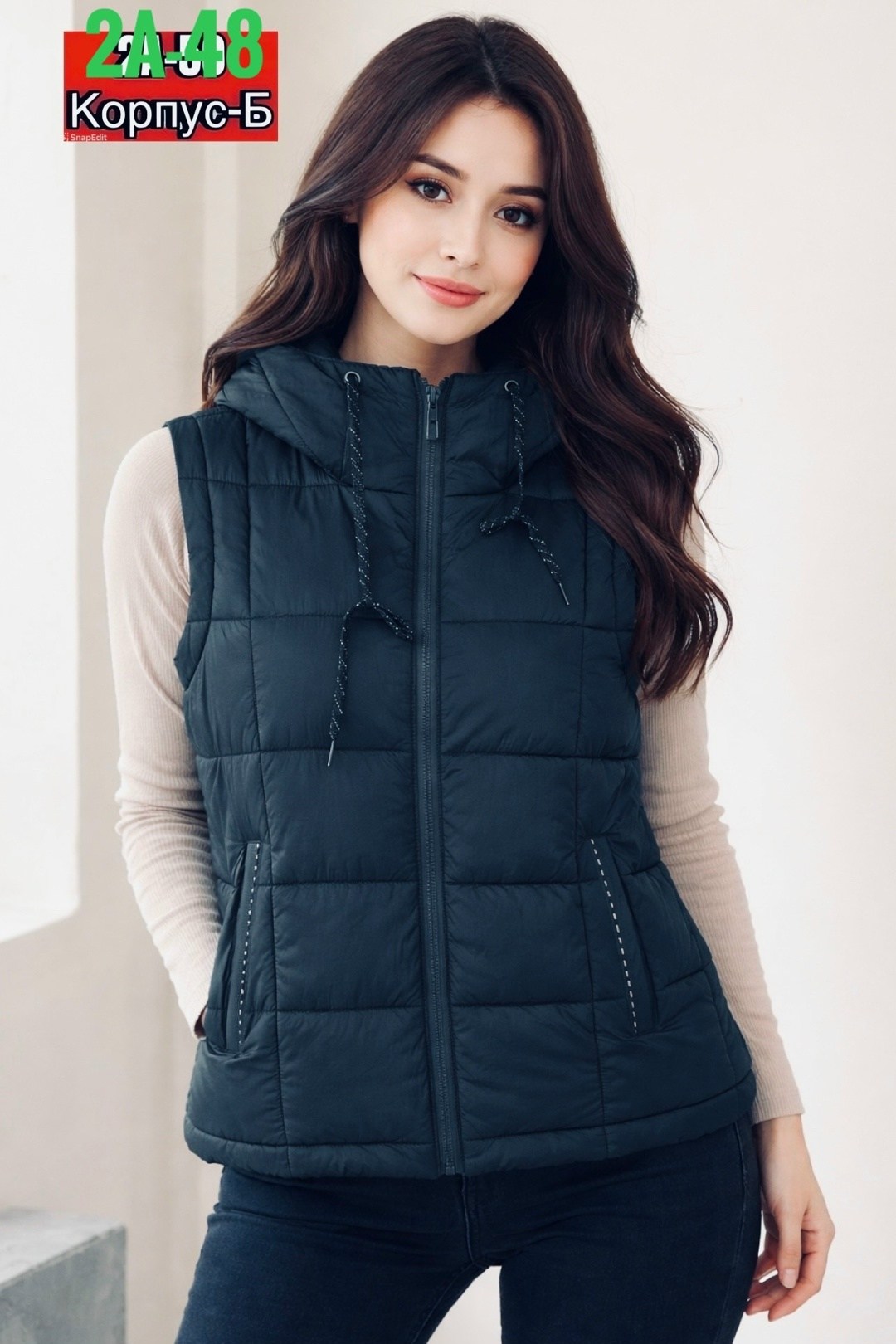 женская жилетка,женский жилет с капюшоном,жилет женский,жилетка,безрукавка