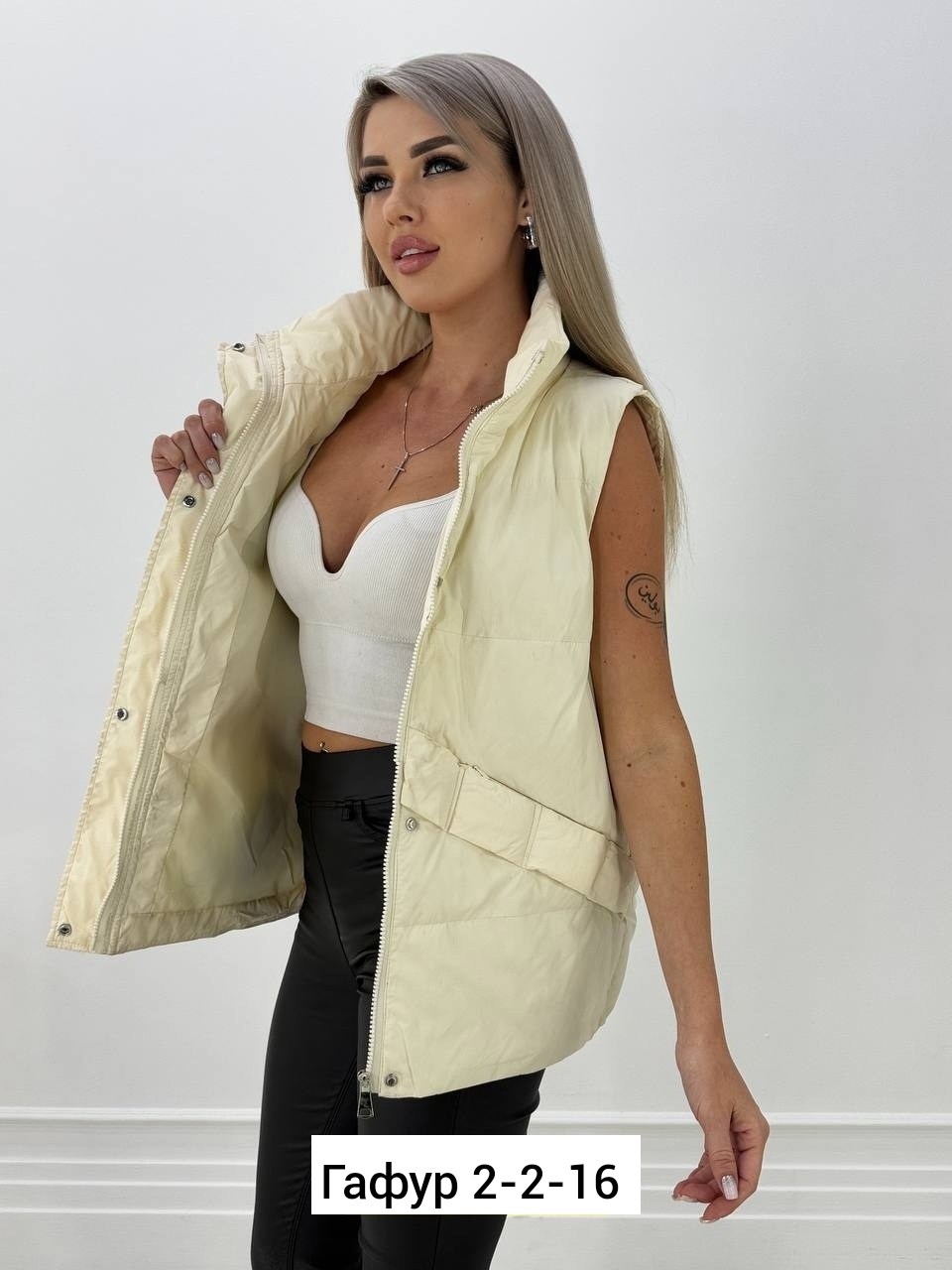 женские жилетки,жилет утепленный женский,жилет женский утепленный балоневый стеганый без капюшона abm fashion,жилет женский,жилет женский утепленный стеганый безрукавка