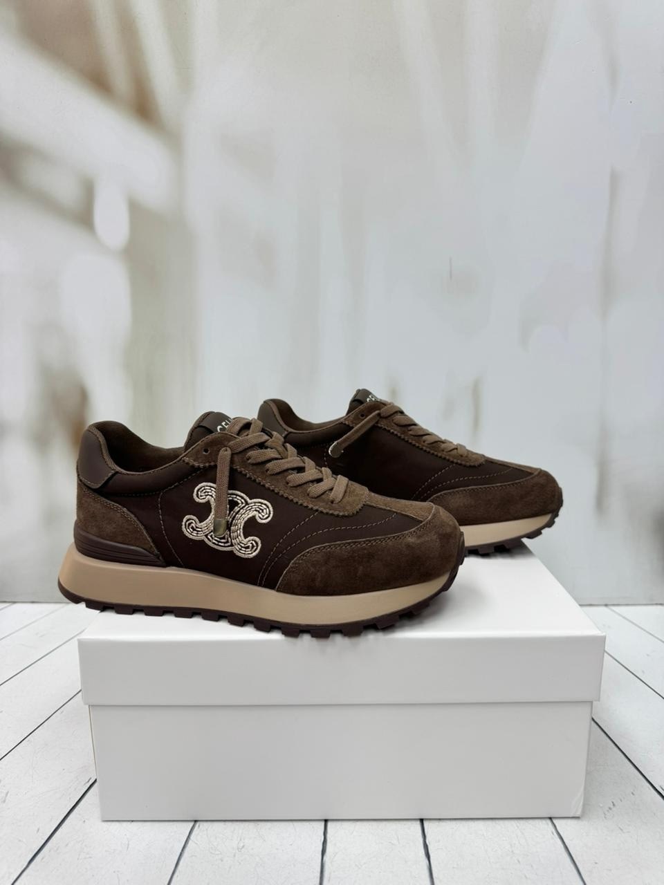 ,кроссовки женскиe,стильные кроссовки,модные кроссовки,женская