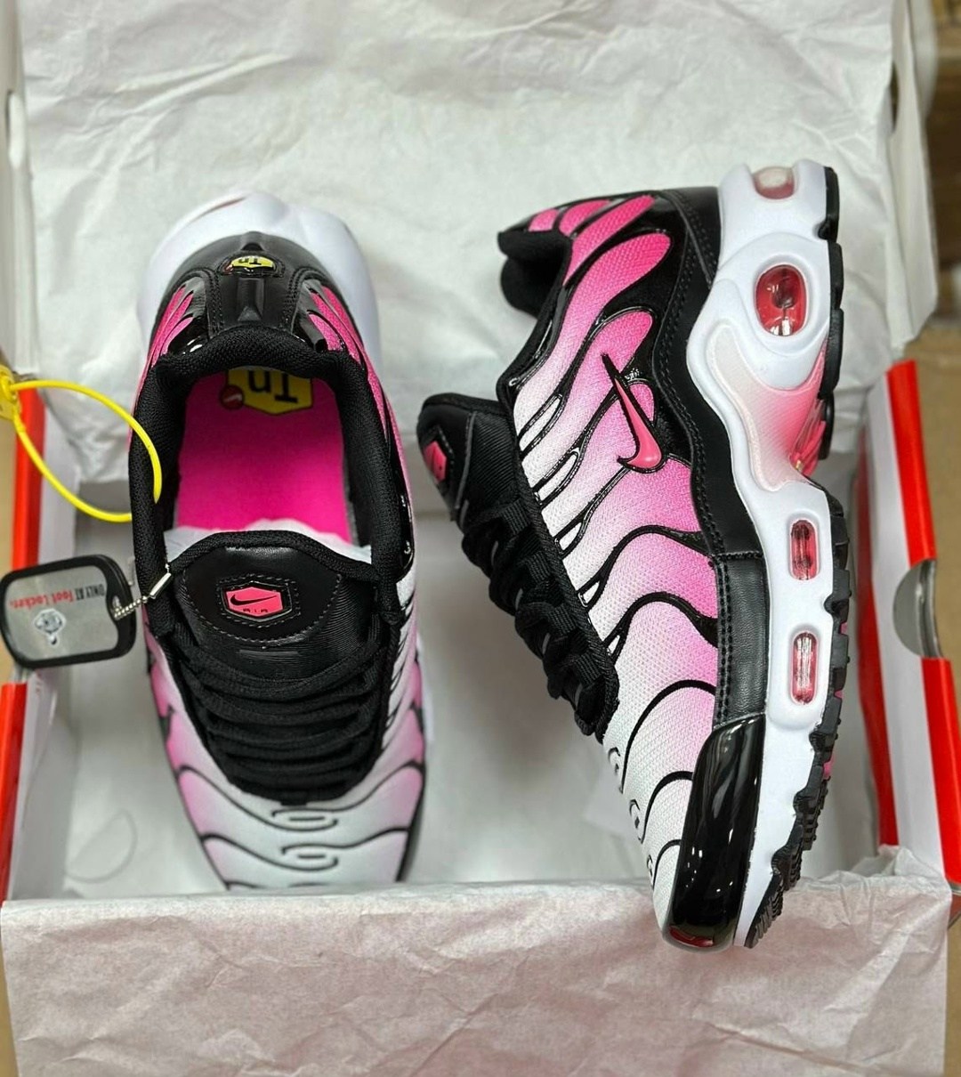 кроссовки nike air max tn plus,кроссовки мужские nike air max tn plus,найк air max plus tn кроссовки,nike air max tn plus,кроссовки nike tn plus