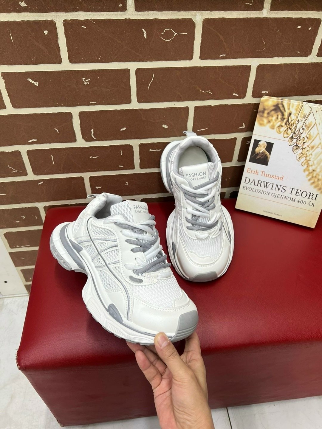 модные образы,мода стиль,кроссовки женскиe,массивные кроссовки