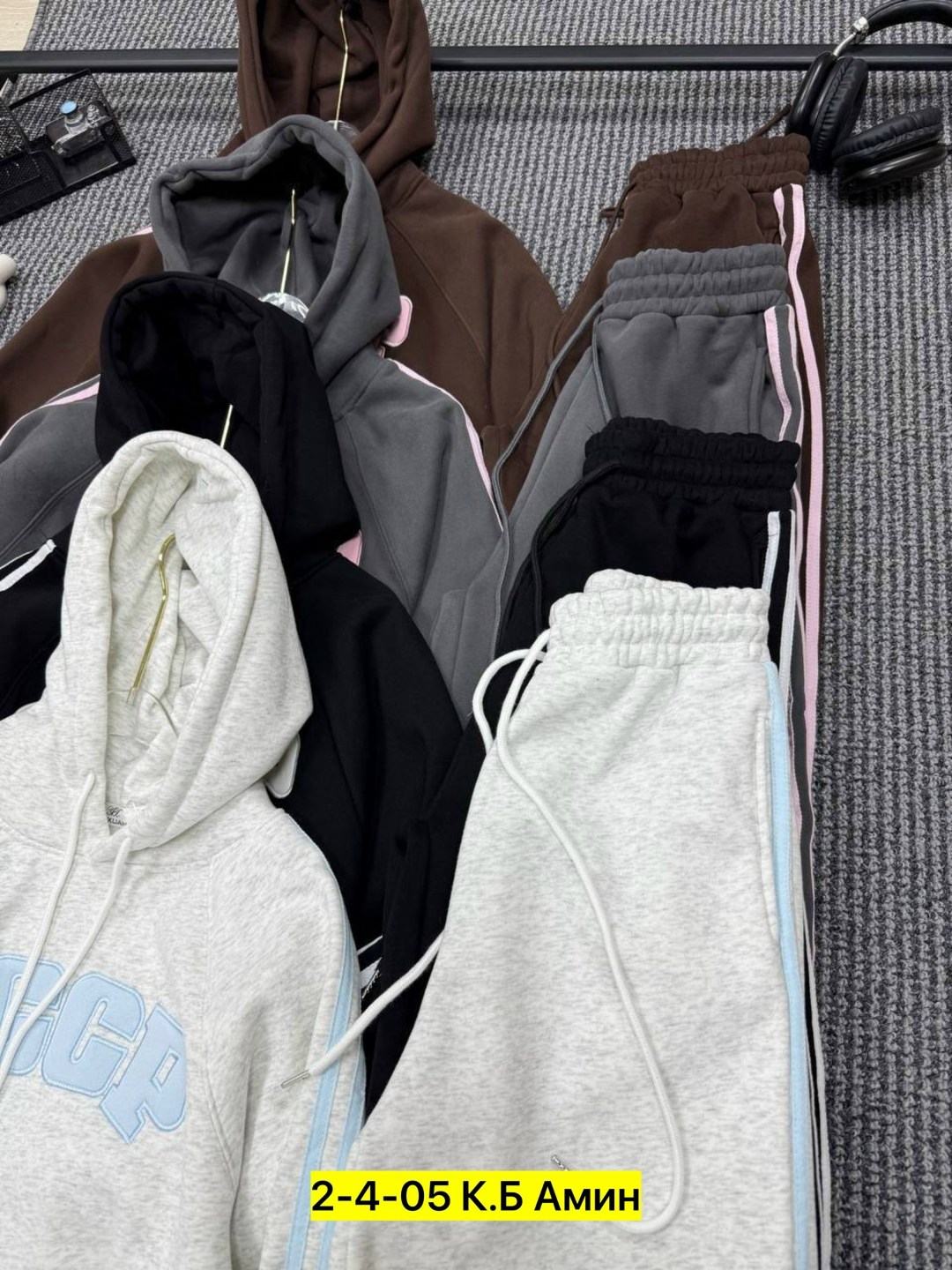 спорт костюм красный женский,костюм ссср,спортивный костюм ссср женский,костюм женский,костюм спортивный женский