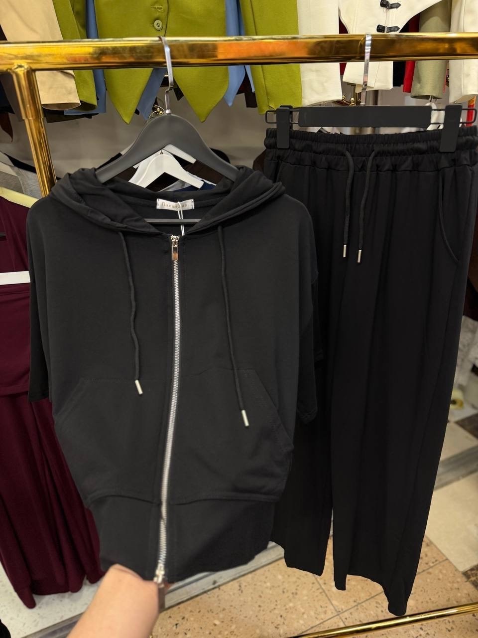 спортивный костюм brunello cucinelli,кашемировый костюм loro piana,костюм спортивный,костюм спорт brunello cucinelli,женские спортивные костюмы