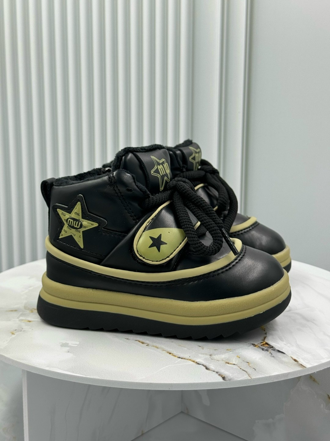 ,детские ботинки,детская ,детские зимние ботинки,ботинка