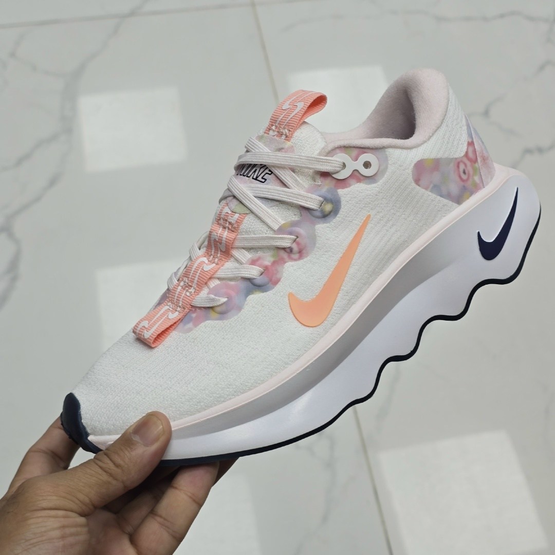 кроссовки nike женские,кроссовки nike,кроссовки,женские кроссовки,оригинальные кроссовки