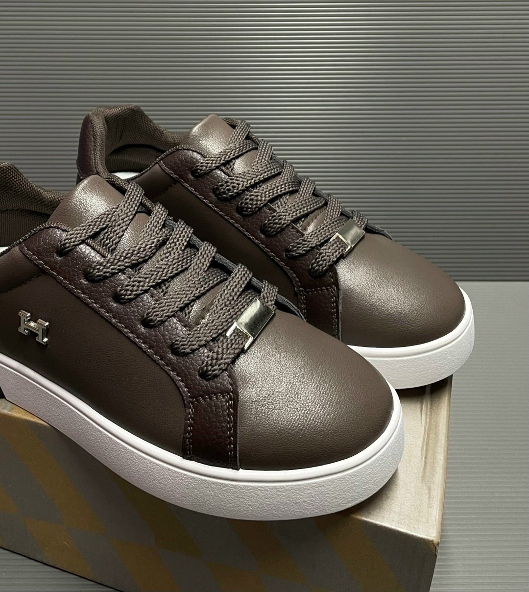 ,обуви,женская ,кеды louis vuitton,кеды классические