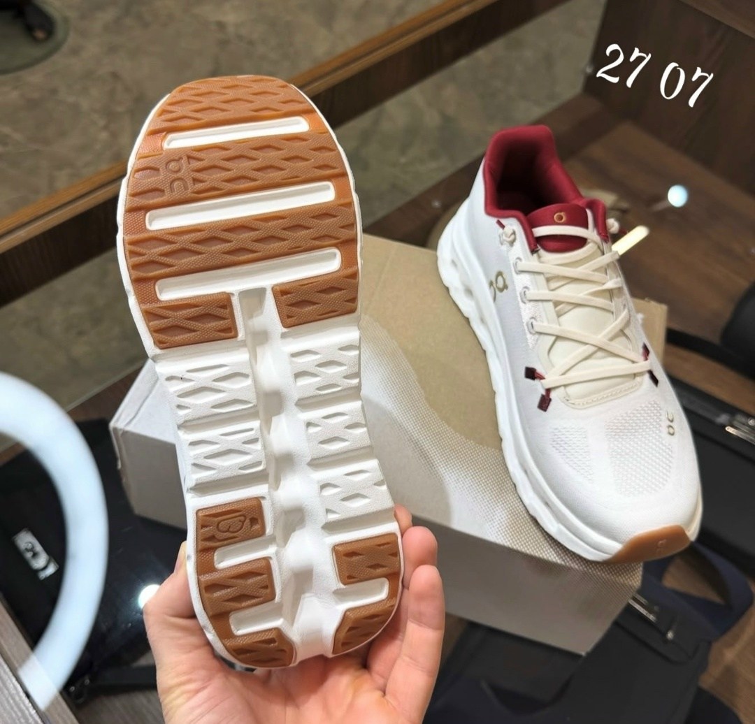 спортивная ,кроссовки мужские женские,кроссовки on,кроссовки женскиe,беговая