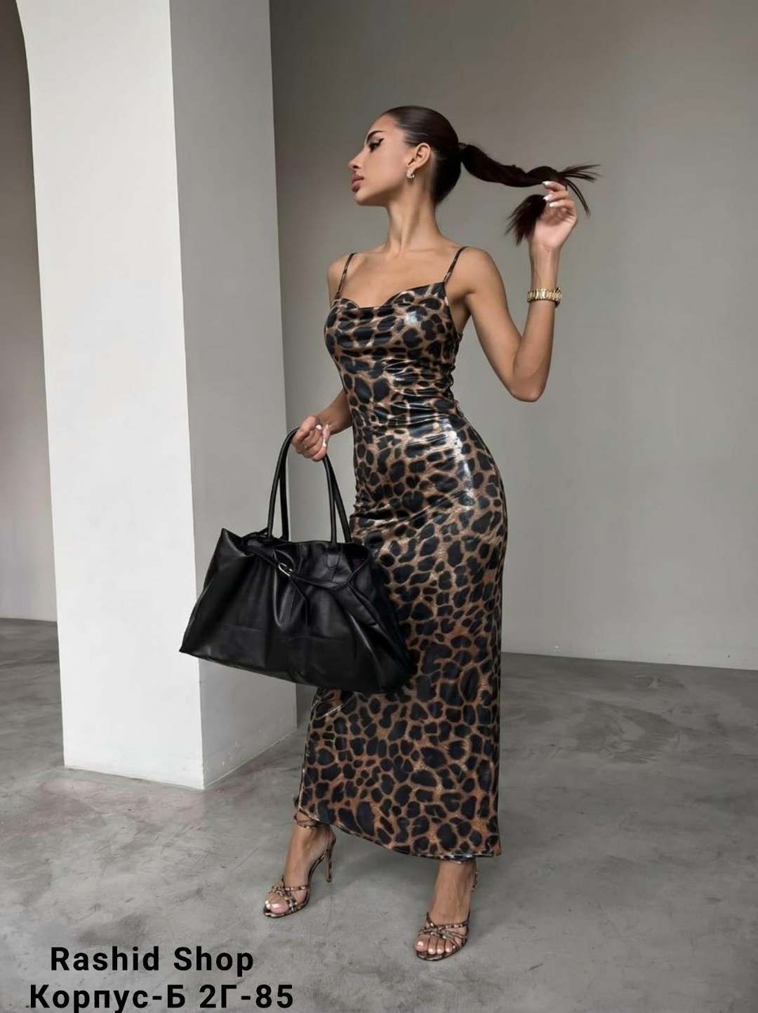 платье-комбинация макси с леопардовым принтом,леопардовое платье комбинация,леопардовое платье-комбинация макси с двойными бретелями,платье с леопардовым принтом,леопардовое платье