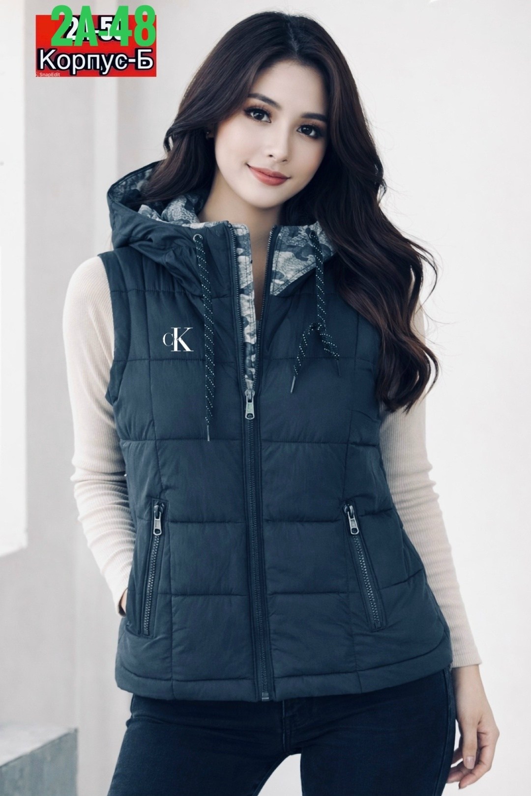женская жилетка,женский жилет с капюшоном,жилет женский,жилетка,безрукавка