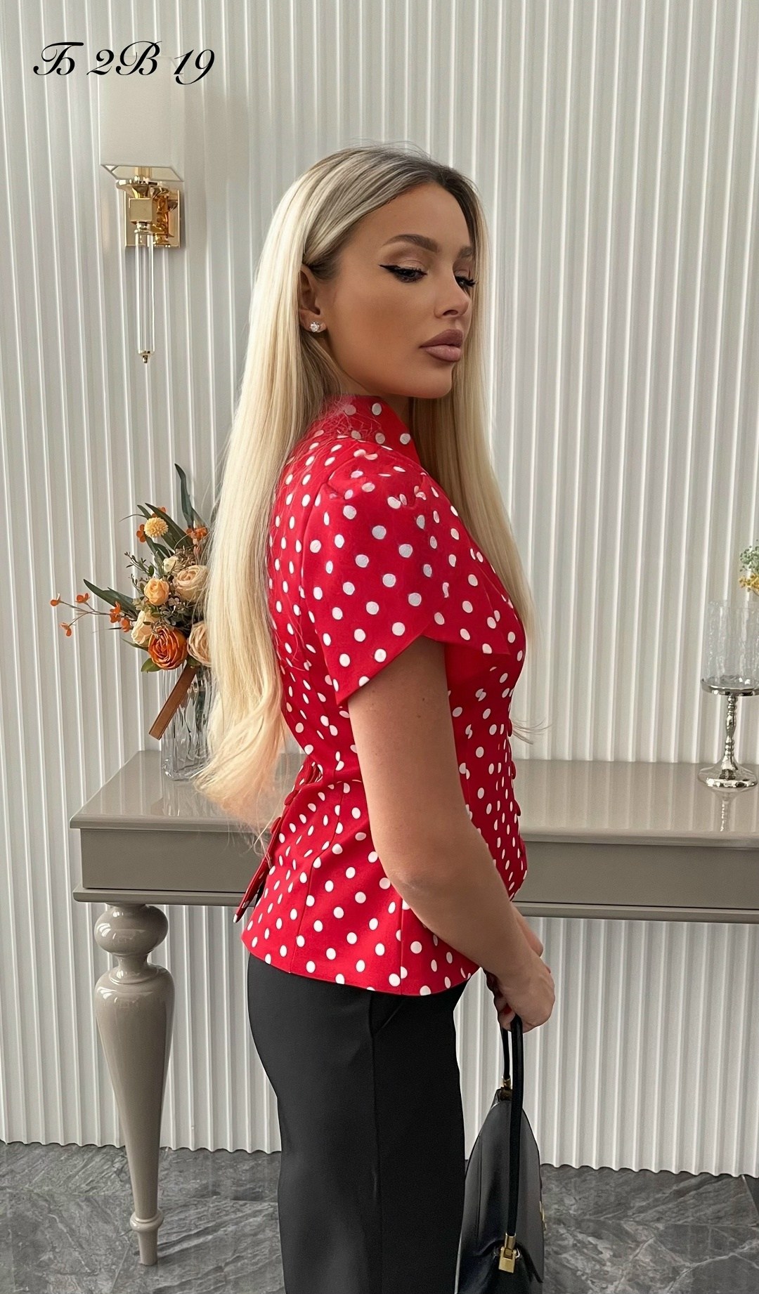 женские костюмы,блузка стильная,,костюм тройка женский,блузка женская