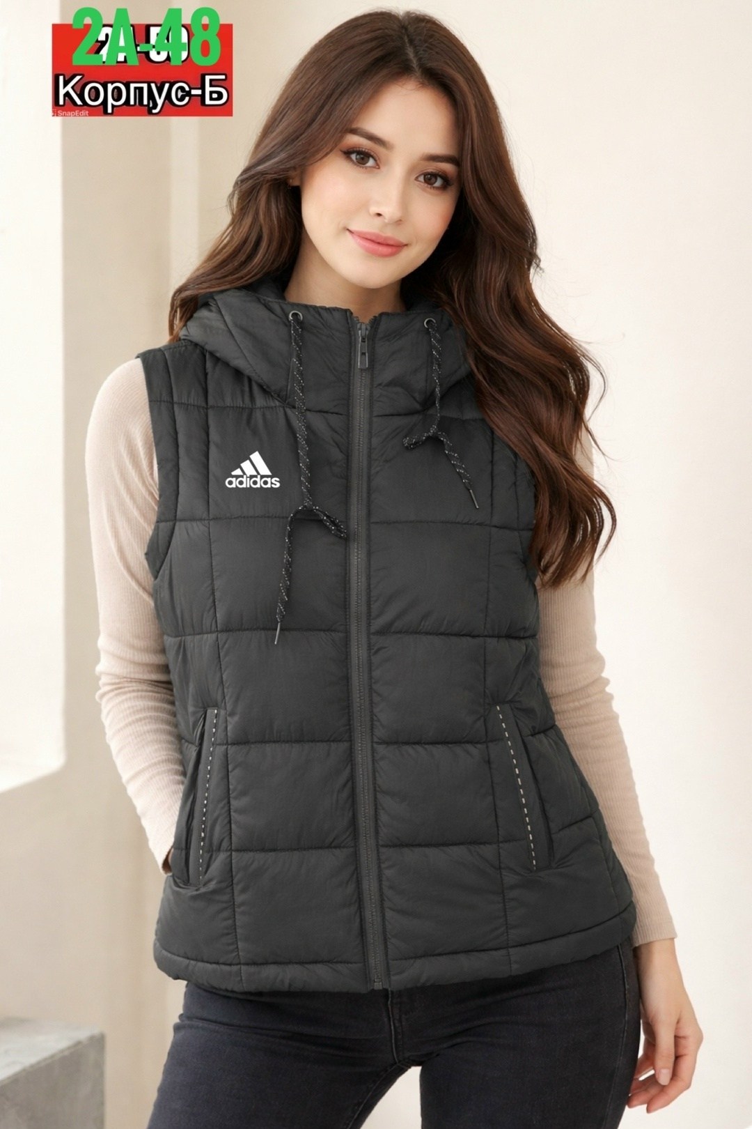 женская жилетка,женский жилет с капюшоном,жилет женский,жилетка,безрукавка