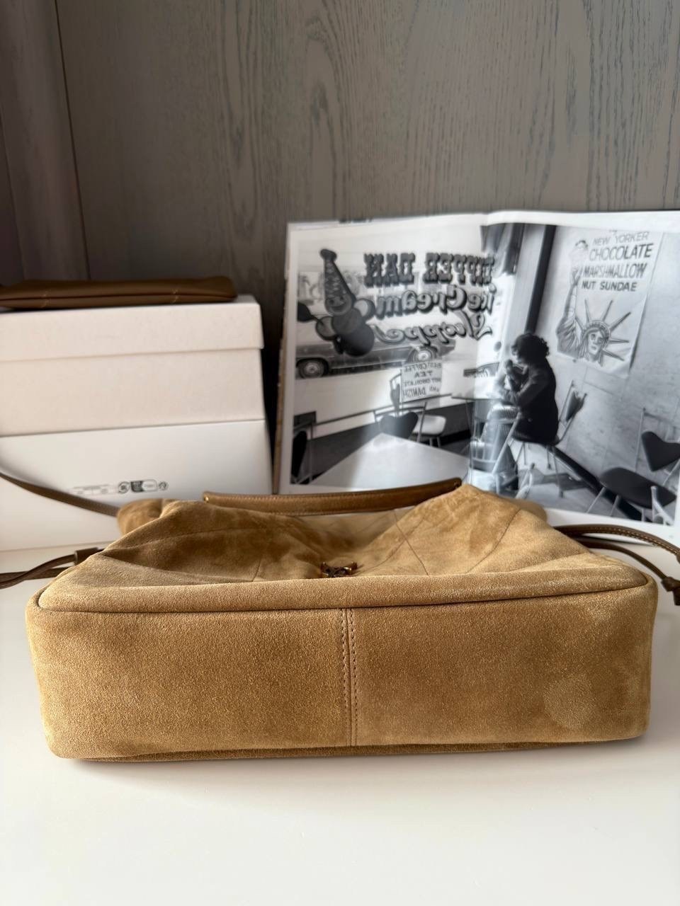 замшевая сумка-тоут yves saint laurent,замшевая сумка,сумка женская через плечо saint laurent ysl замшевая,замшевая сумка женская,сумка