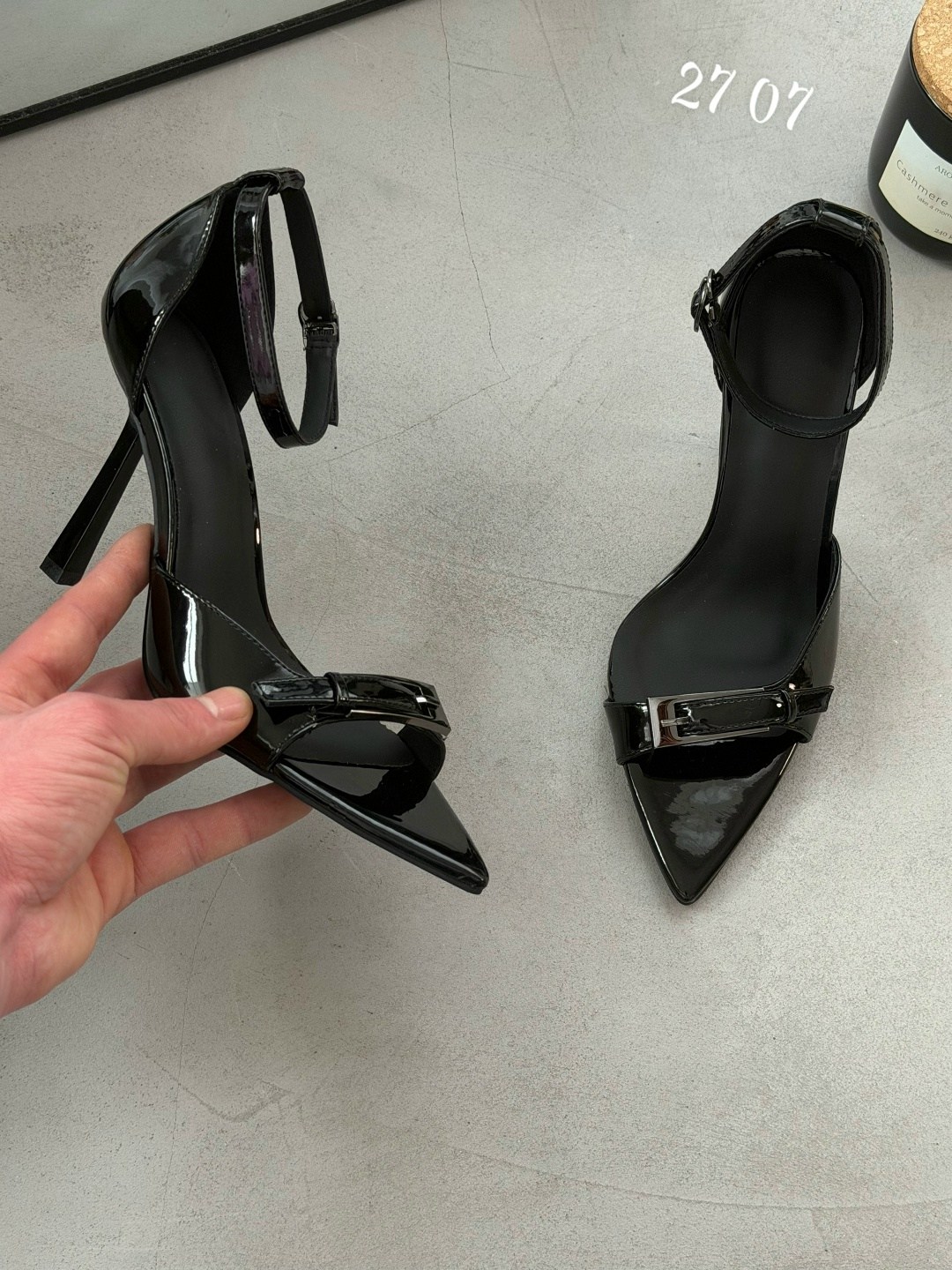 ,босоножки женские,босоножки араз женские,босоножки с ремешками,необычные босоножки