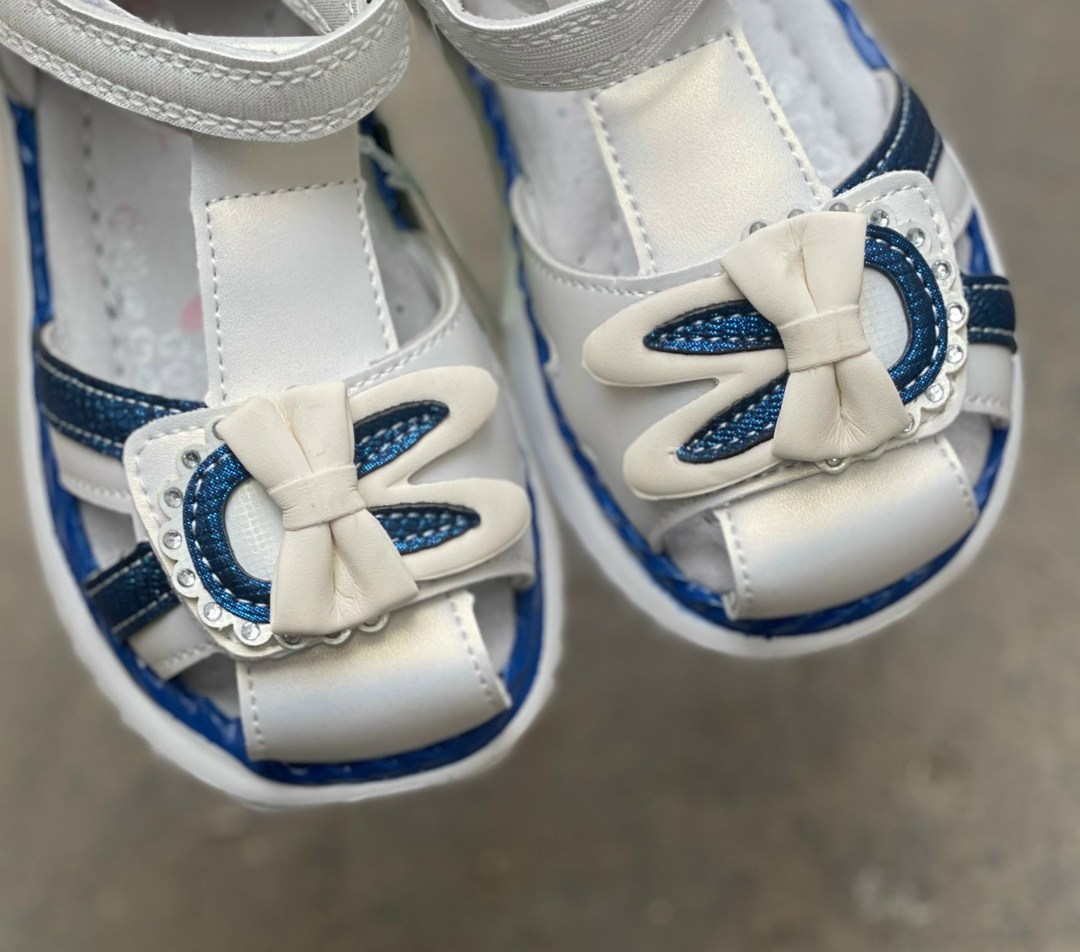 детские босоножки,,босоножки для девочек,сандалии для девочек,сандалии