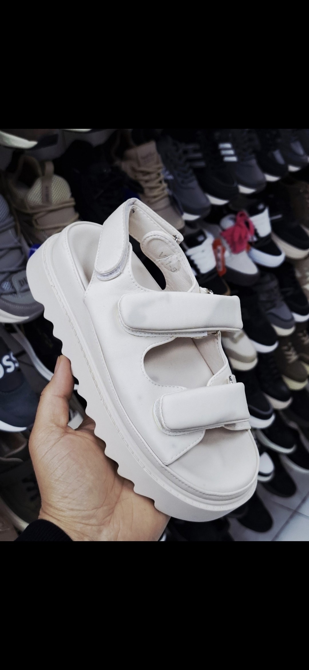 ,сандалии,женские сандалии,шлепанцы женские брендовые,сандали