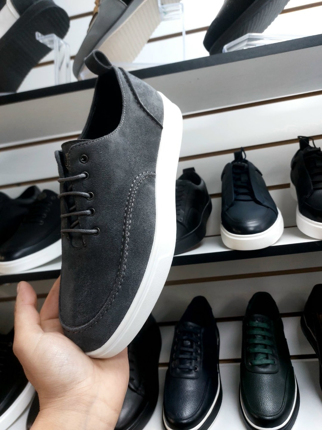 ,мужские кеды с белой подошвой черные кожаные quatro control,мужские кроссовки модные,кеды мужские кожаные,обуви