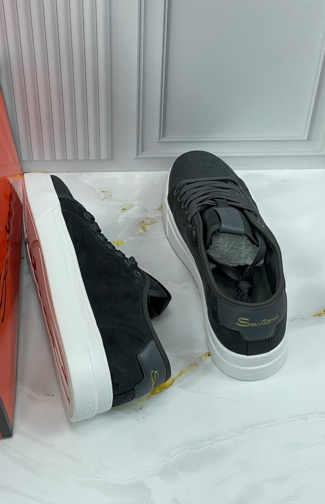 ,кеды замшевые,brunello cucinelli кроссовки мужские,мужские кроссовки черные из замши и белой подошвой,кеды мужские