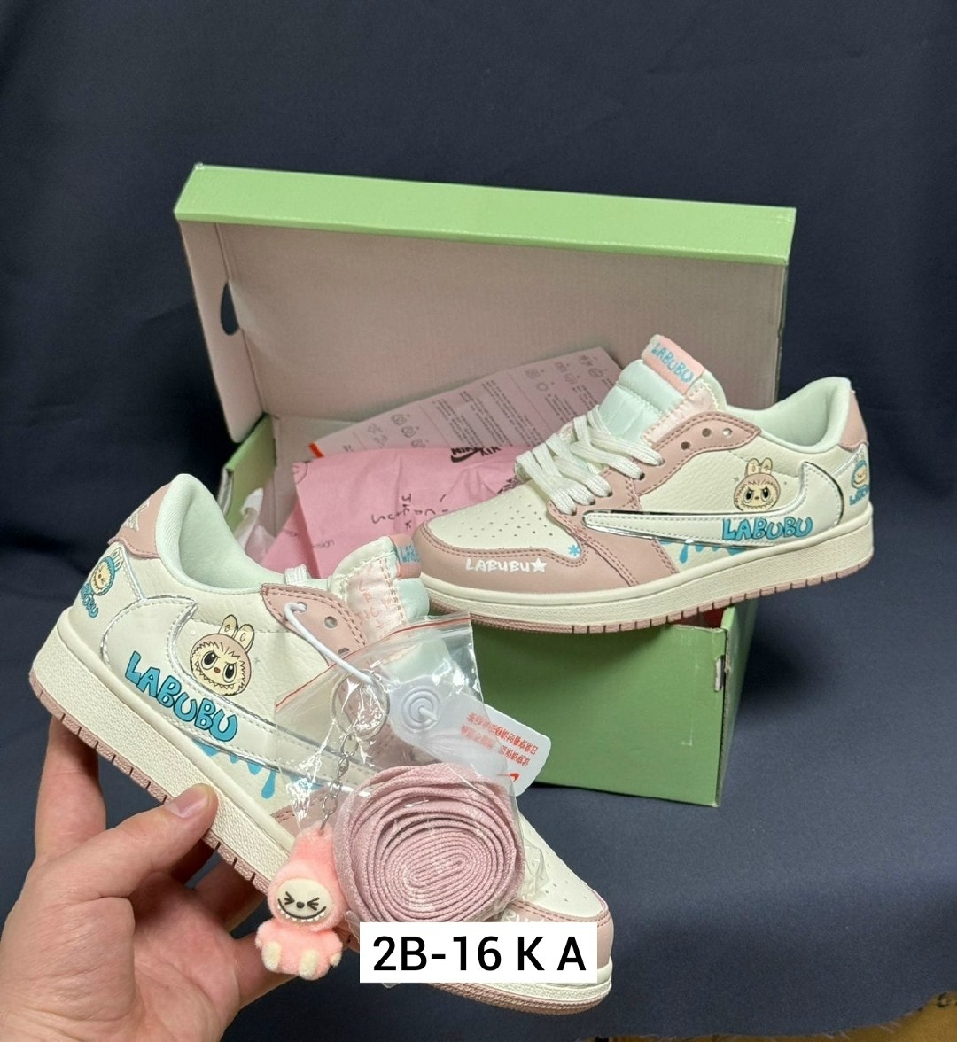 кроссовки,женские кроссовки,,оригинальные кроссовки,повседневные кроссовки