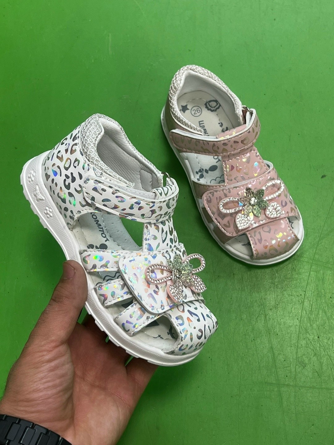 сандалии для девочек,,детские сандалии,сандалии,детская