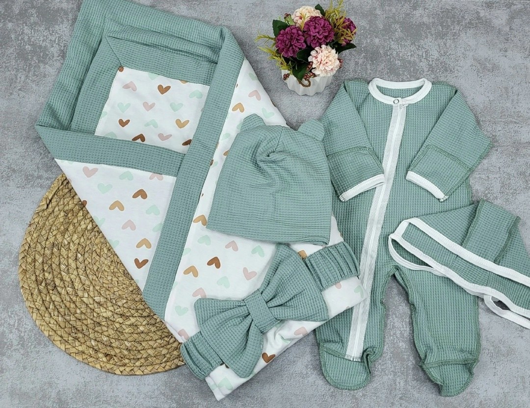 комплект на выписку,комплект на выписку ,комплект на выписку для новорожденного,конверт на выписку для новорожденного,конверт на выписку