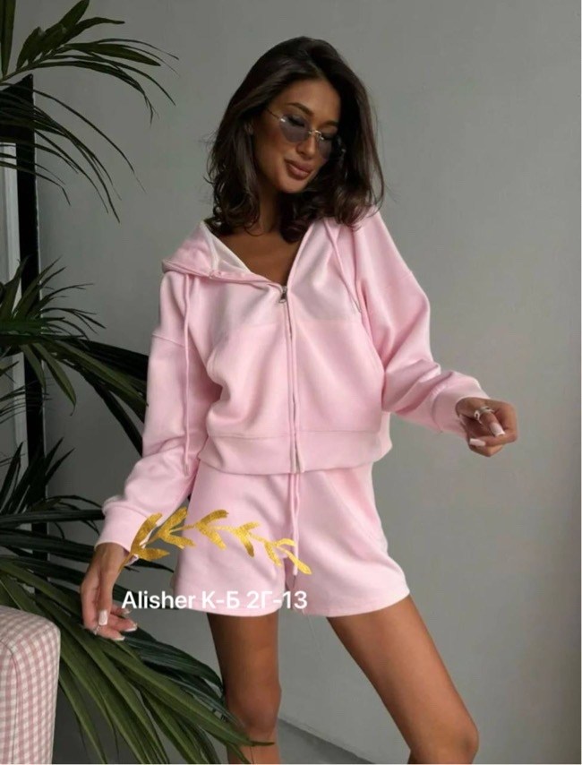женский костюм с шортами,спортивные костюм с шортами,костюм женский,костюм кофта и шорты,спортивный костюм теплый с начесом с капюшоном оверсайз modern_girlie