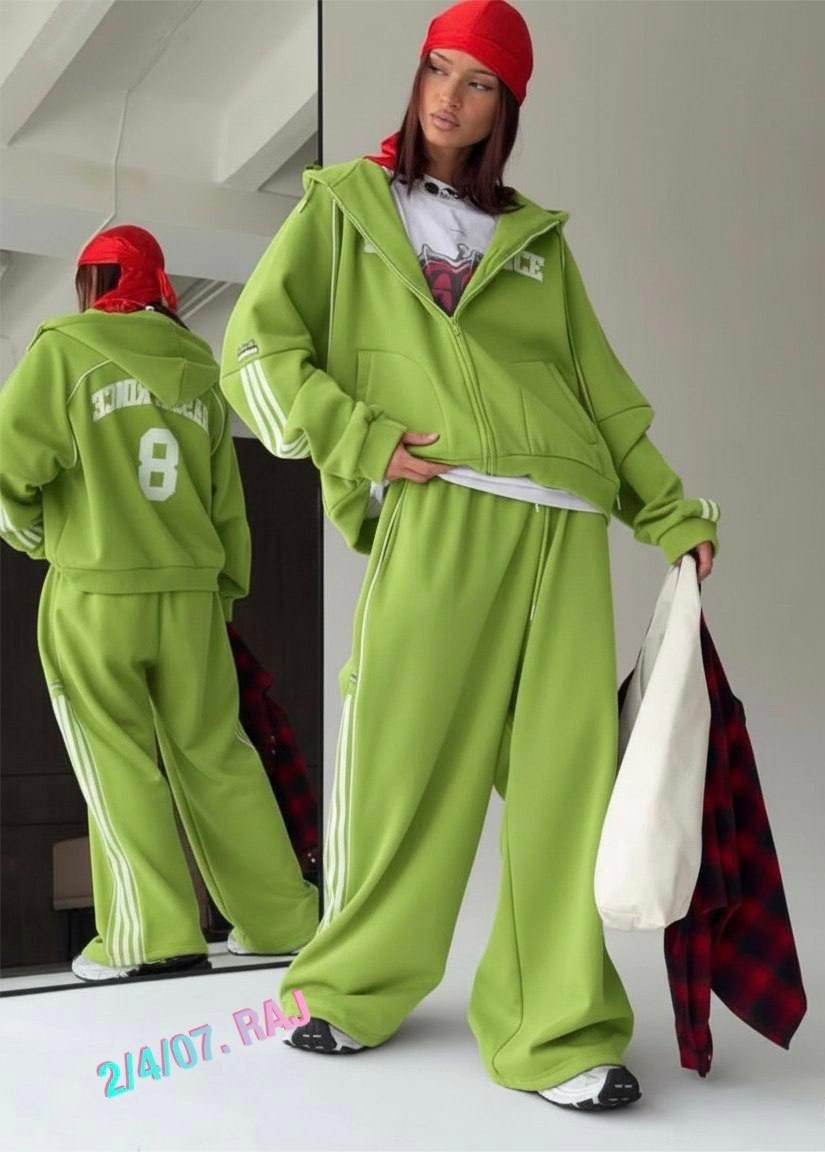 спортивный костюм женский,стильные костюмы,спортивный костюм,костюм спортивный женский зеленый,спортивный костюм спортивные костюмы