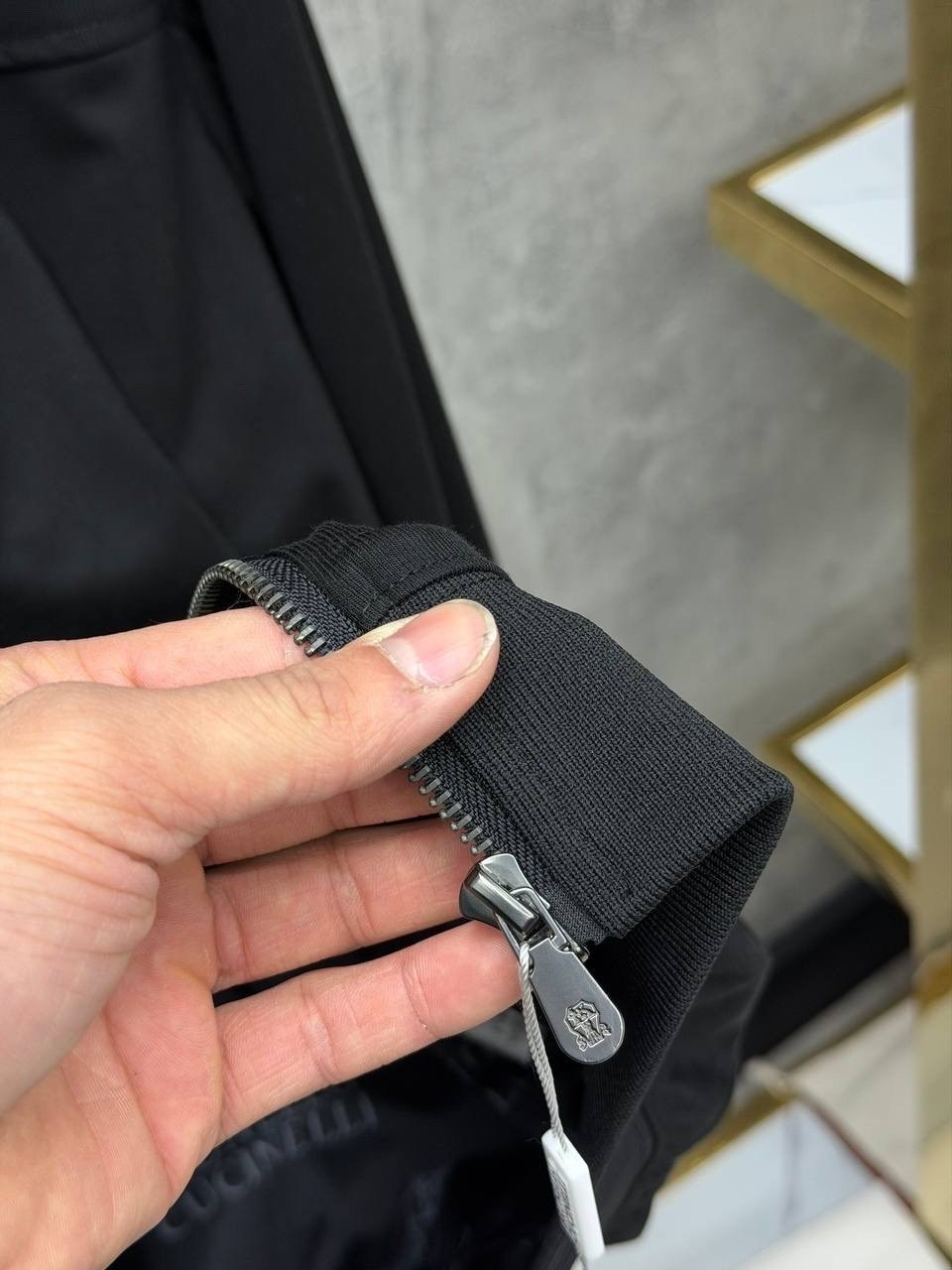 спортивный костюм brunello cucinelli,прогулочный костюм brunello cucinelli,спортивный костюм brunello cucinelli чёрный,костюм brunello cucinelli,мужской спортивный костюм brunello cucinelli