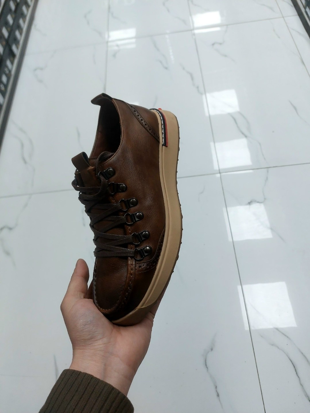 ,мужская ,мужские кроссовки из натуральной кожи,кроссовка мужской,мужские кожаные кроссовки