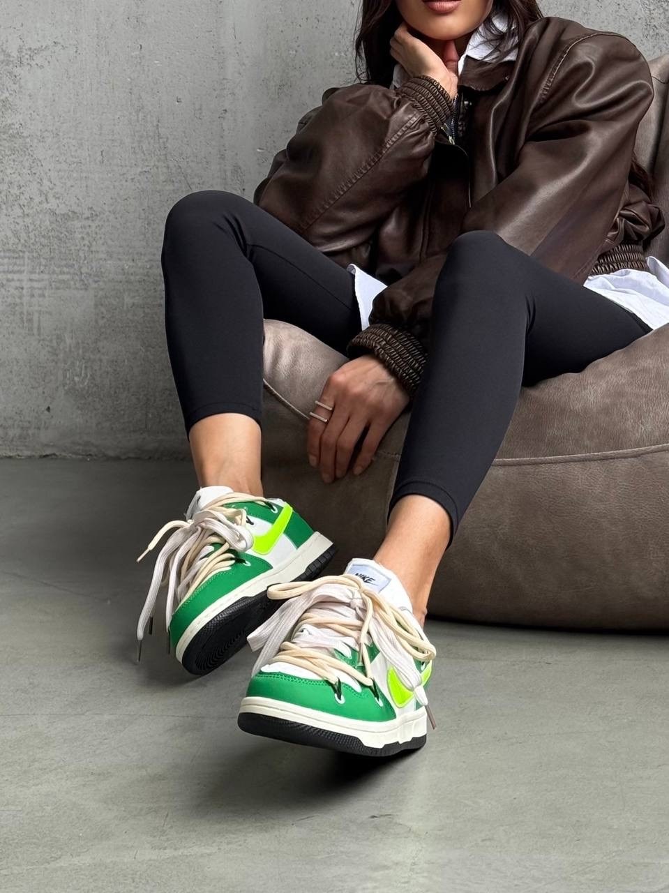 женские кроссовки,кроссовки,кроссовки nike женские,спортивная ,стильные кроссовки