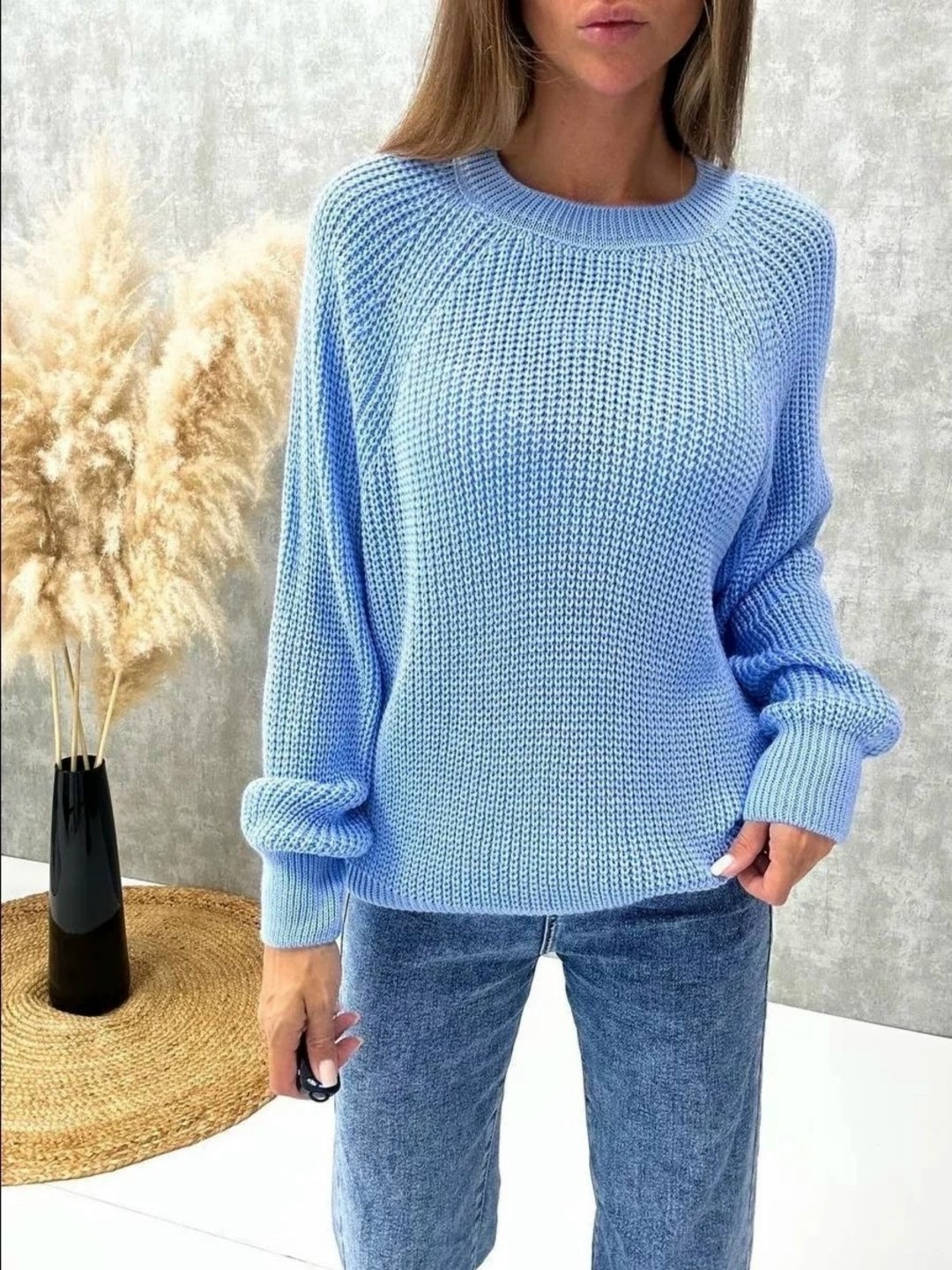 свитер оверсайз однотонный katkat fashion,свитер оверсайз вязаный с вырезом теплый,свитер вязаный женский,свитера женские,свитер оверсайз