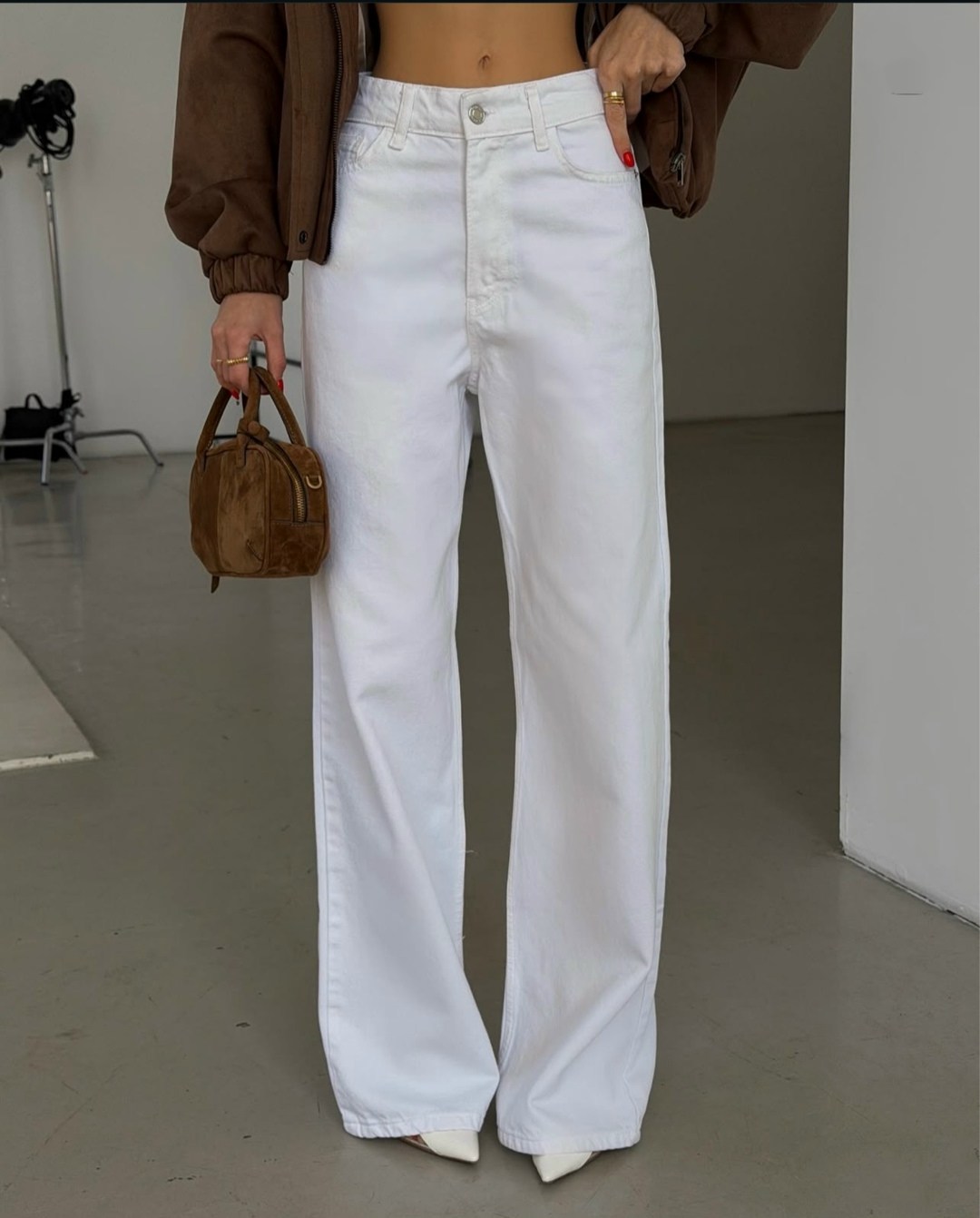белые джинсы,белые джинсы прямые,широкие джинсы,стильные белые джинсы,джинсы женские белые
