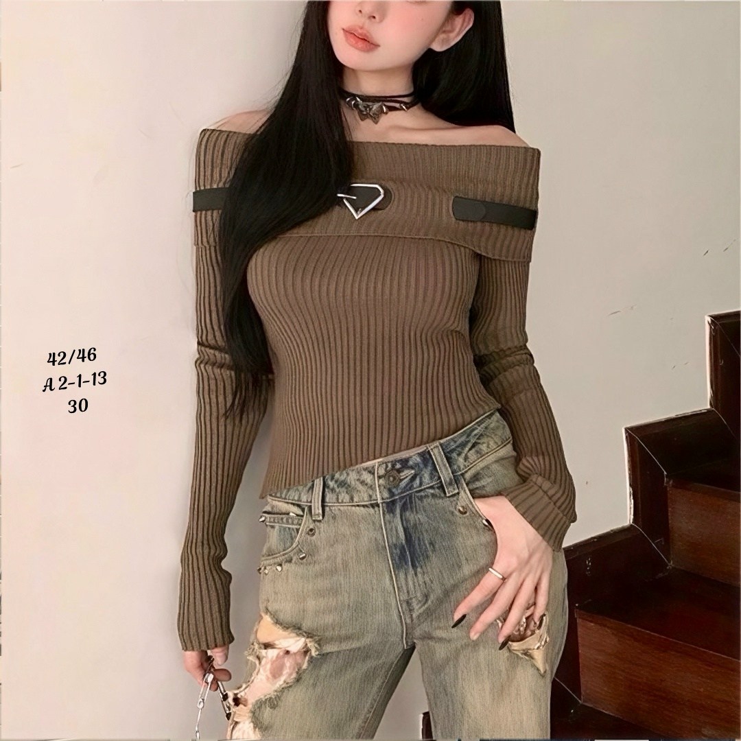 женский трикотажный свитер с открытыми плечами,свитер с открытыми плечами,свитер модный,свитер с открытыми плечами женский,женский трикотажный пуловер с открытыми плечами