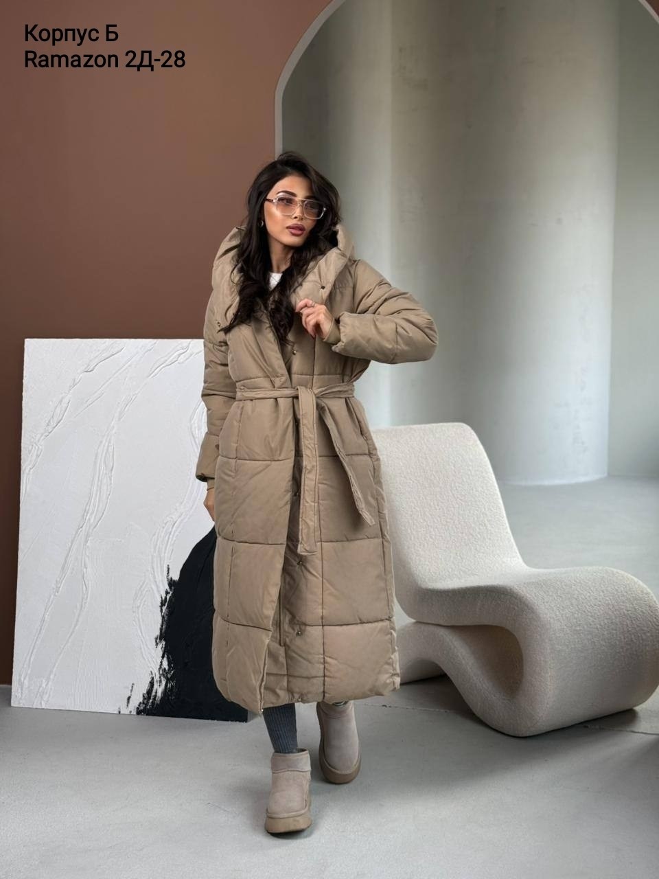 куртка зимняя с капюшоном и накладными карманами kitana brand,куртки ,женская куртка,куртка удлиненная женская,куртка демисезонная