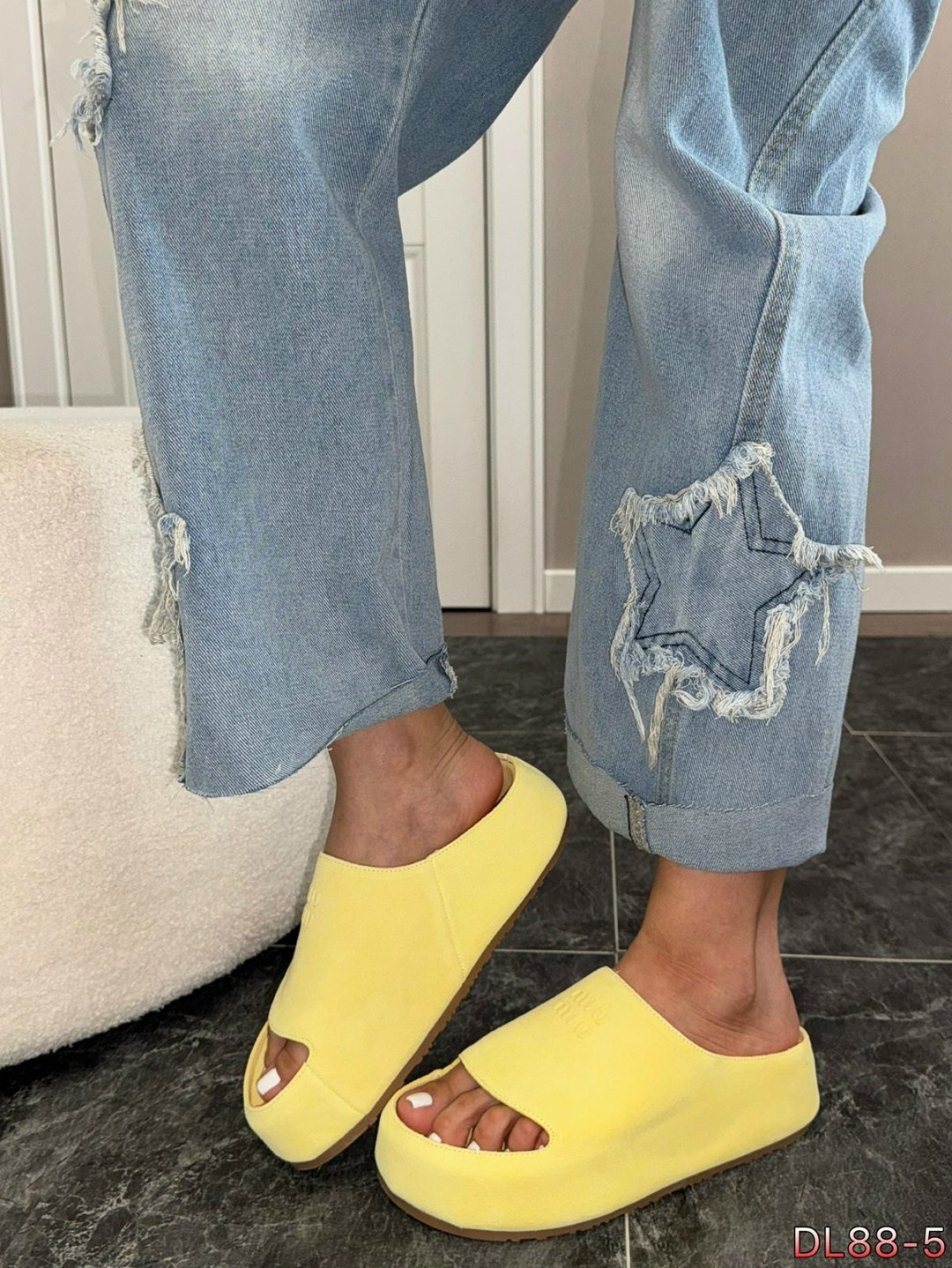 ,шлепанцы miu miu,мюли miu miu,женские шлепанцы,шлепки модные