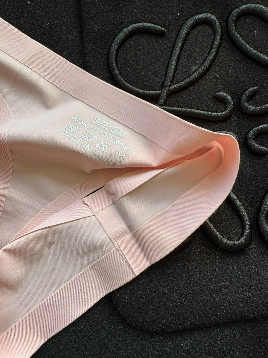 женские бесшовные трусики,бесшовные трусики стринги,нижнее белье женские стринги,женские бесшовные трусы,стринги нижнее белье