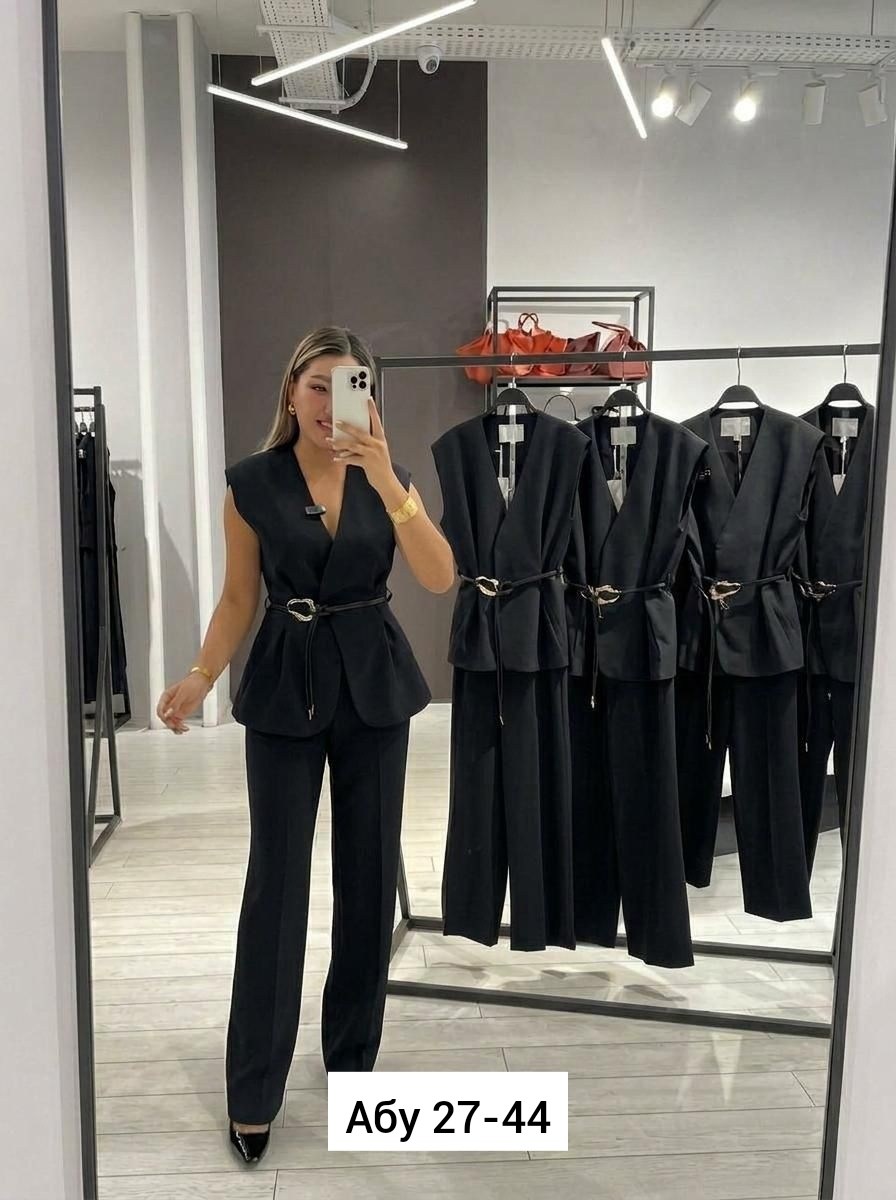 брючный костюм женский,костюм брючный,брючный костюм элегантный,костюм брючной деловой,белый брючный костюм