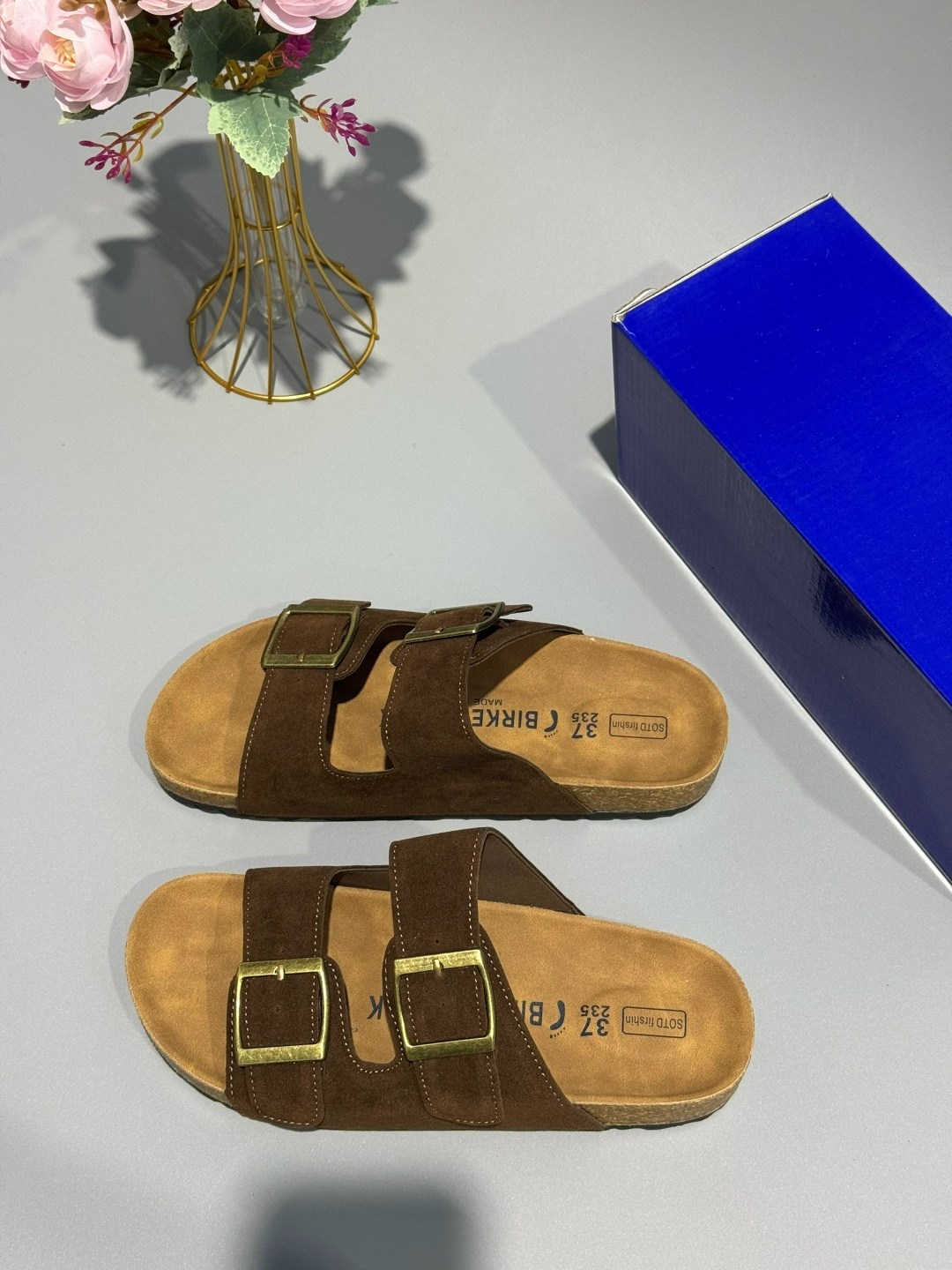 шлепки на пробковой подошве birkenstock,,шлепанцы женские,шлепки на пробковой подошве,босоножки шлепанцы