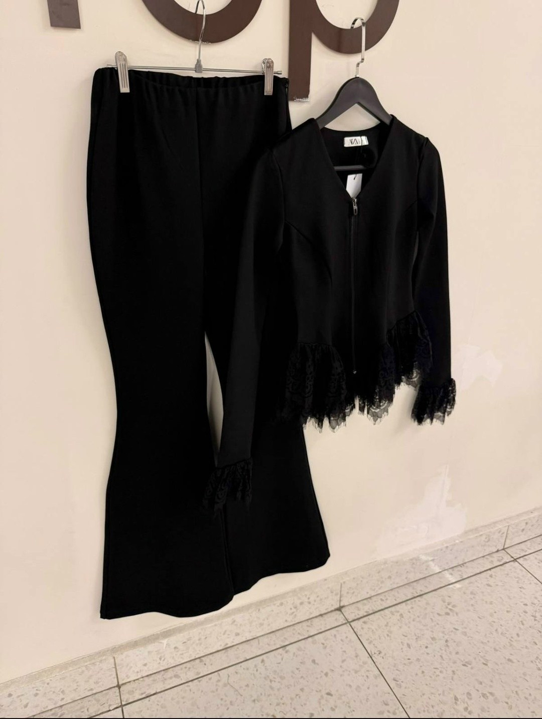 жакет с баской,женские жакеты,жакет,жакет приталенный,жакет с кружевом