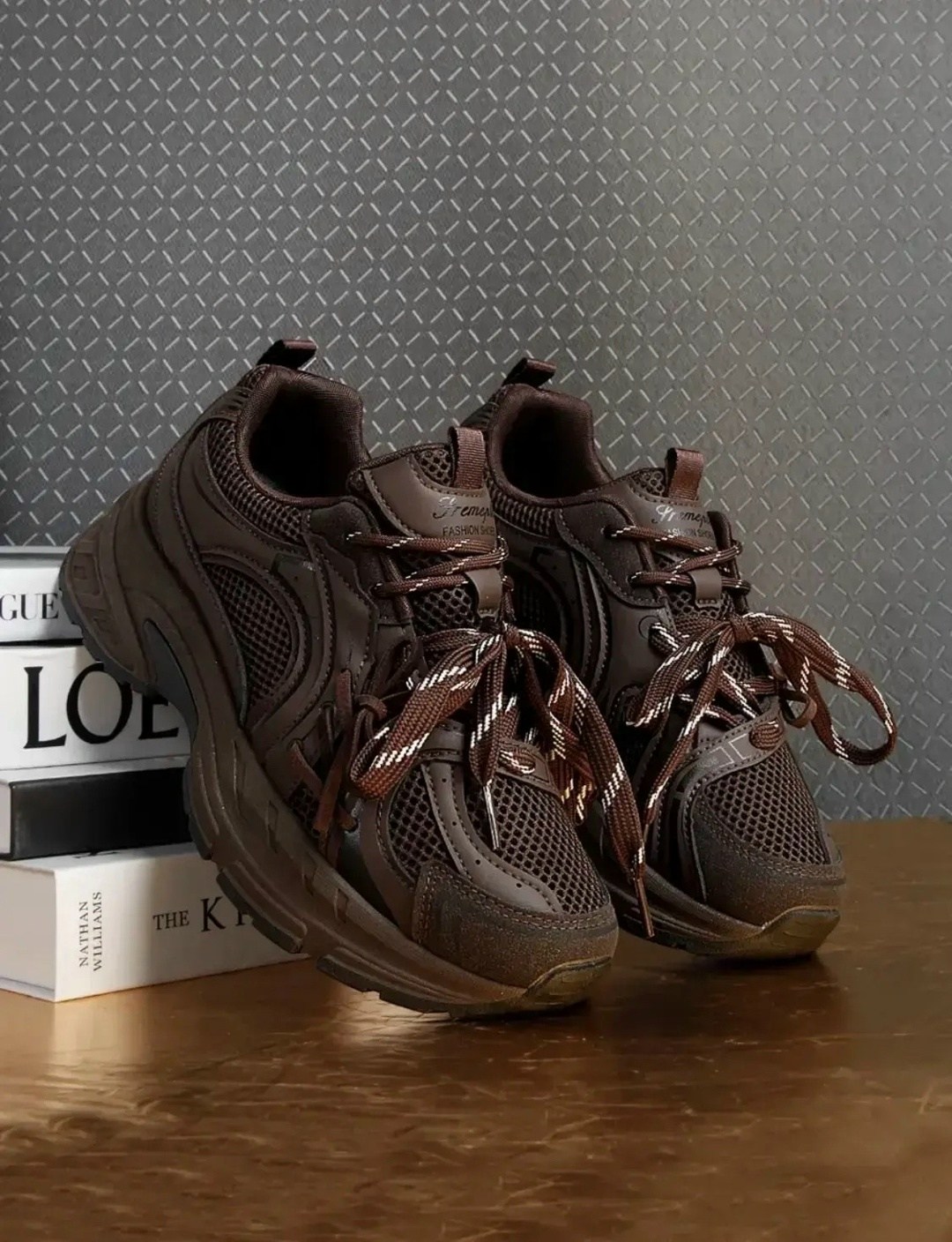 женские кроссовки,женские массивные кроссовки,массивные кроссовки для женщин,повседневные кроссовки,массивные кроссовки