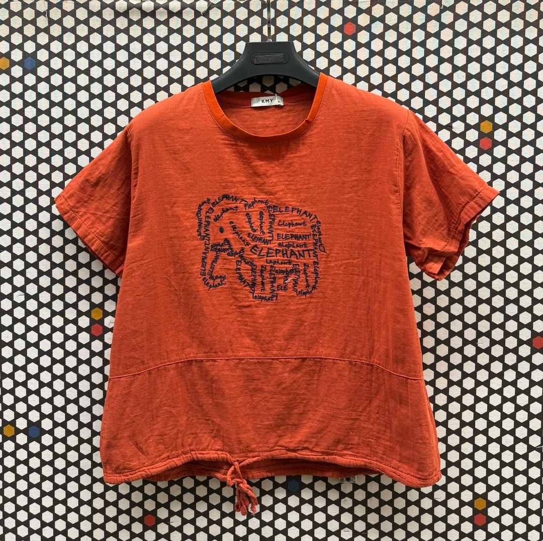 коричневая футболка,футболке,футболки мужские,футболка с принтом,принт футболки