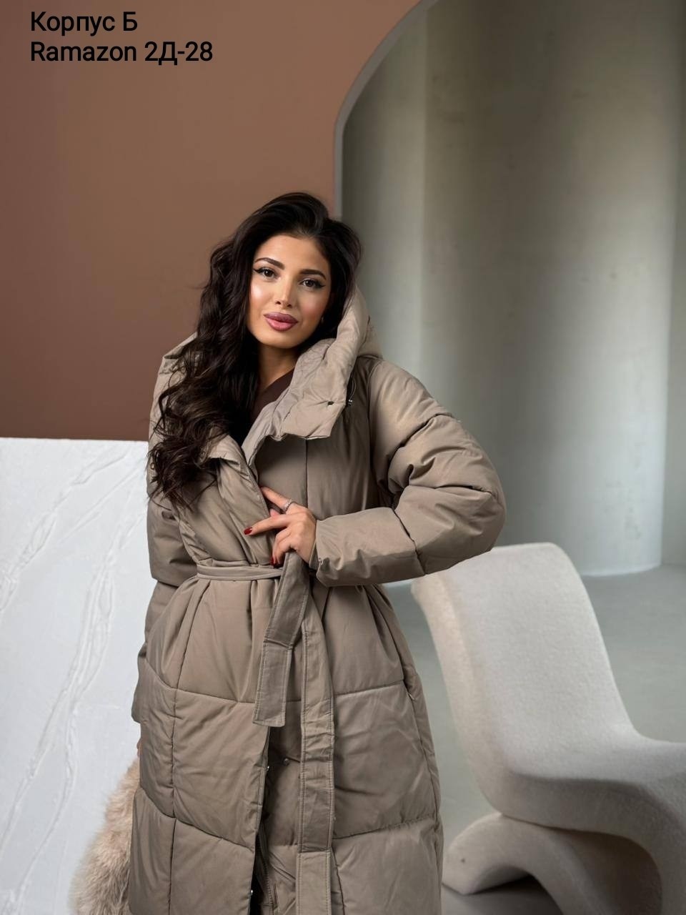 куртка зимняя с капюшоном и накладными карманами kitana brand,куртки ,женская куртка,куртка удлиненная женская,куртка демисезонная